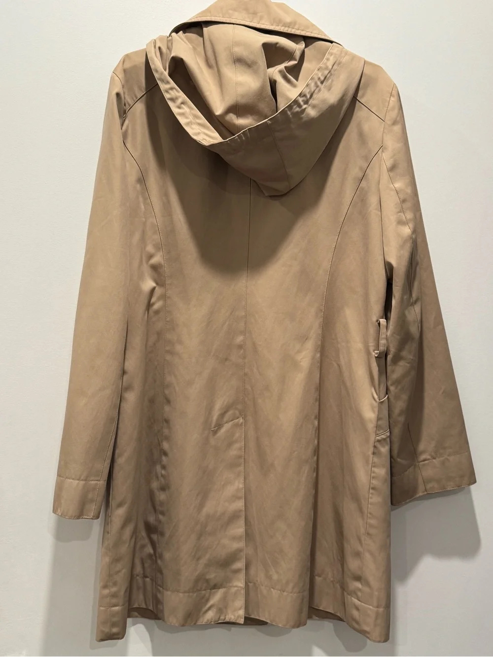 Michael Kors Lightweight Tan Trench Coat with Button Front‎